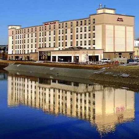 Hampton Inn & Suites Newark-Harrison-Riverwalk מראה חיצוני תמונה