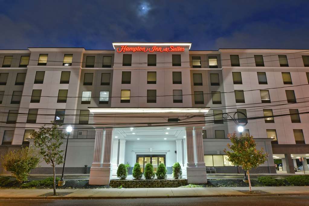 Hampton Inn & Suites Newark-Harrison-Riverwalk מראה חיצוני תמונה